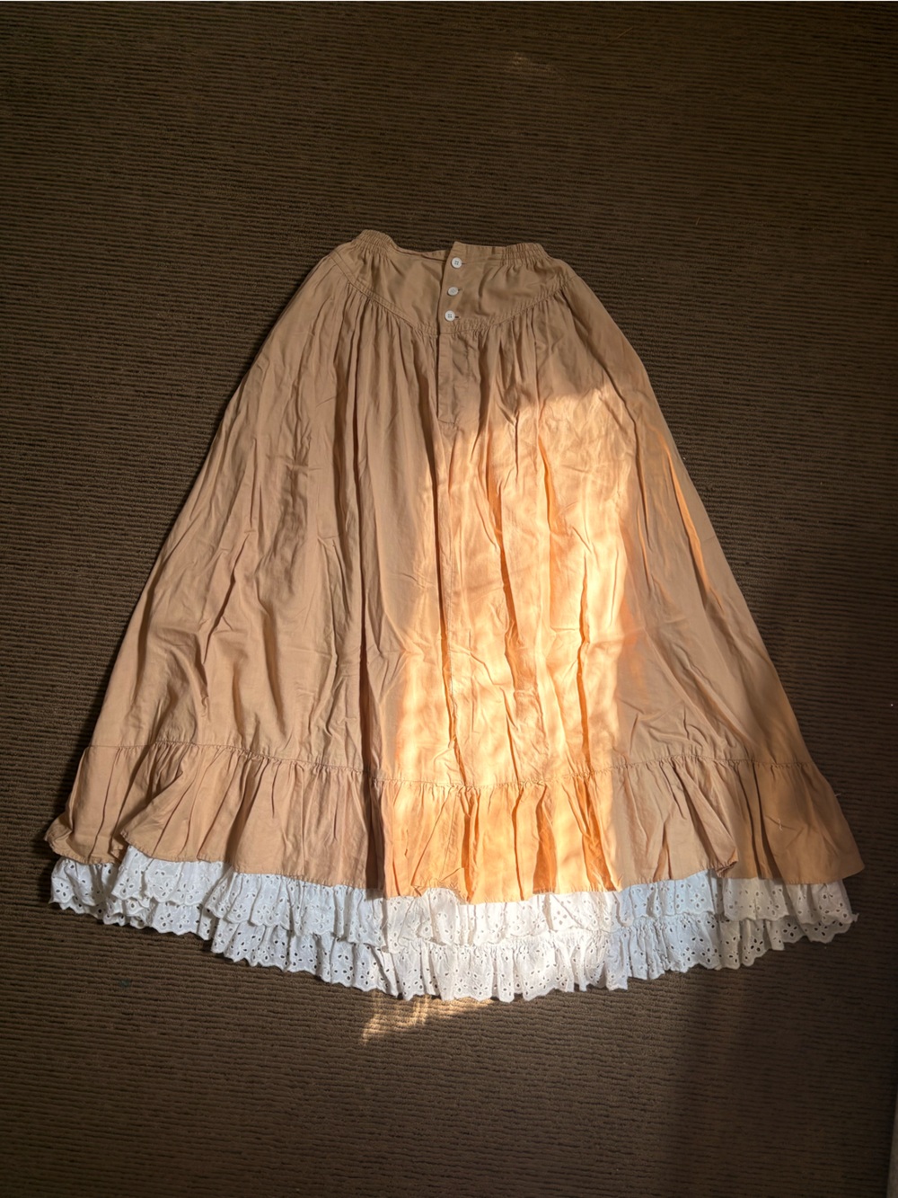 Vintage Tan Maxi Skirt with White Eyelet Trim size small/medium cotton